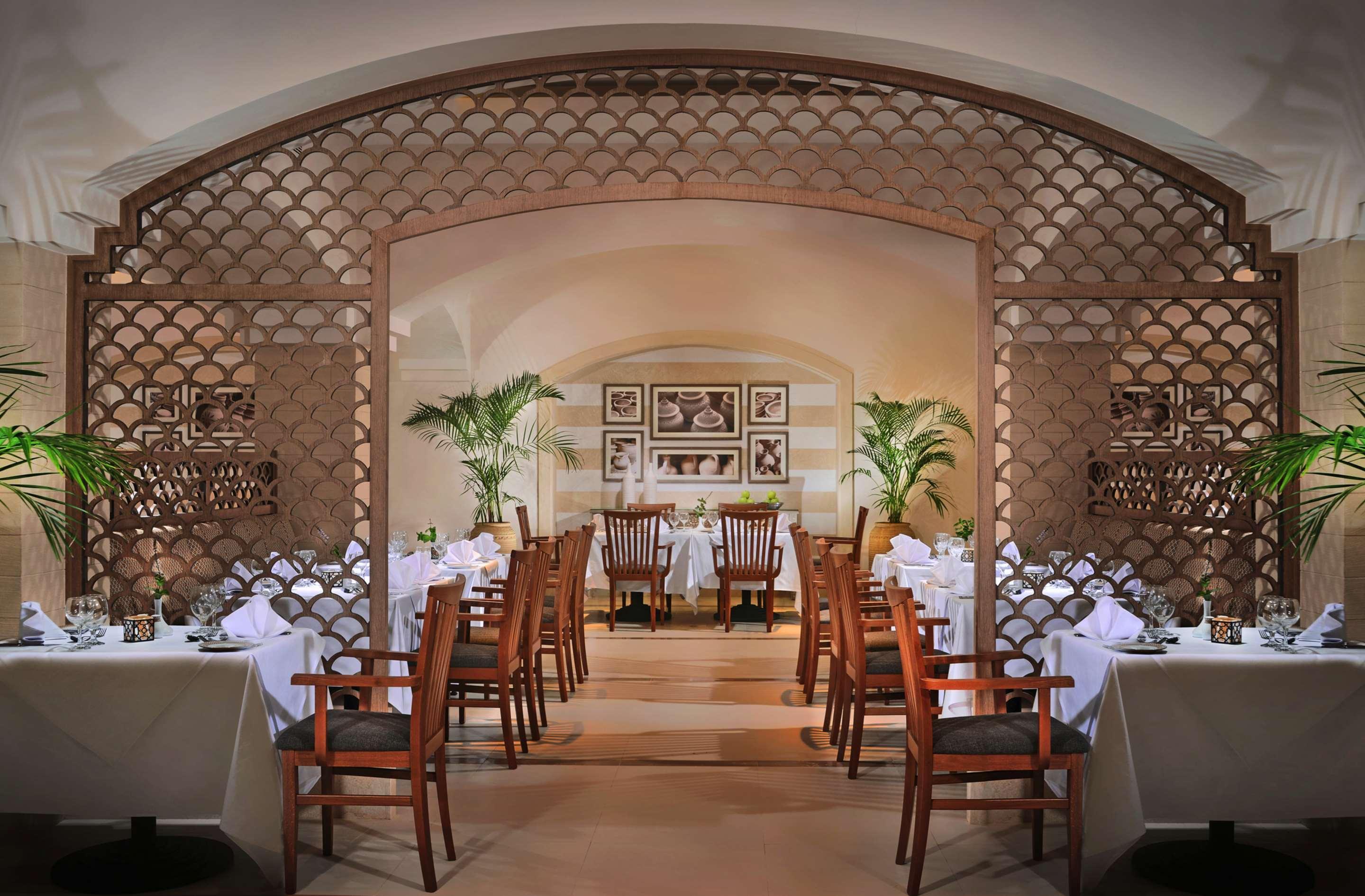 Steigenberger Alcazar Hotell Sharm el-Sheik Eksteriør bilde The restaurant at the Four Seasons Hotel, Cairo