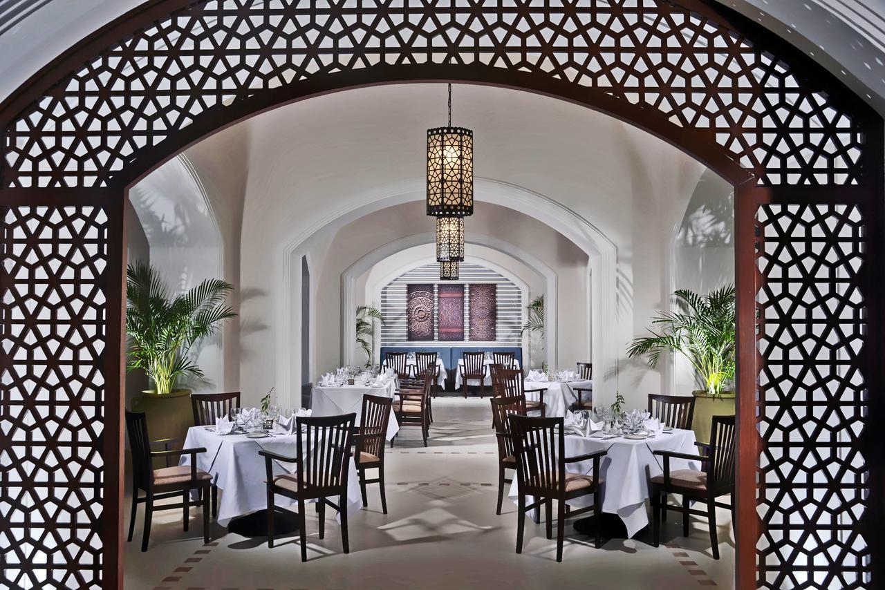 Steigenberger Alcazar Hotell Sharm el-Sheik Eksteriør bilde The restaurant at the Four Seasons Hotel, Cairo